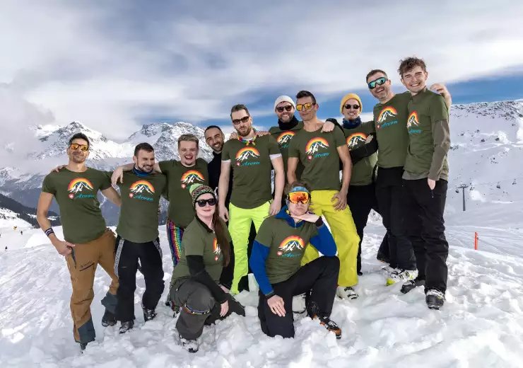 Arosa Gay Ski Week team
